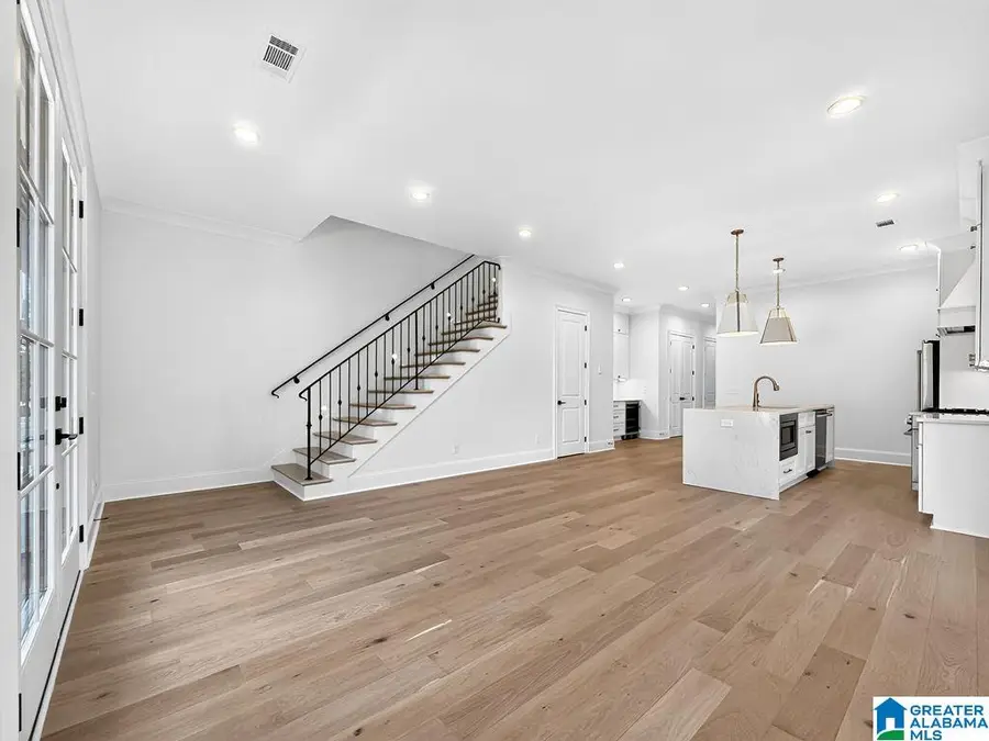 1030 22ND AVENUE, Tuscaloosa, AL 35401 - #2