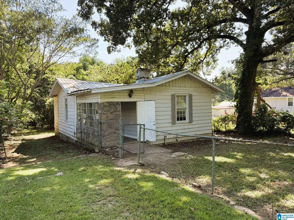 324 RAILROAD AVENUE, Adamsville, AL 35005 - #1