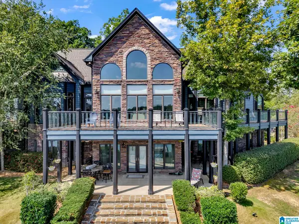 340 LAKE SHORE AVENUE, Jasper, AL 35503