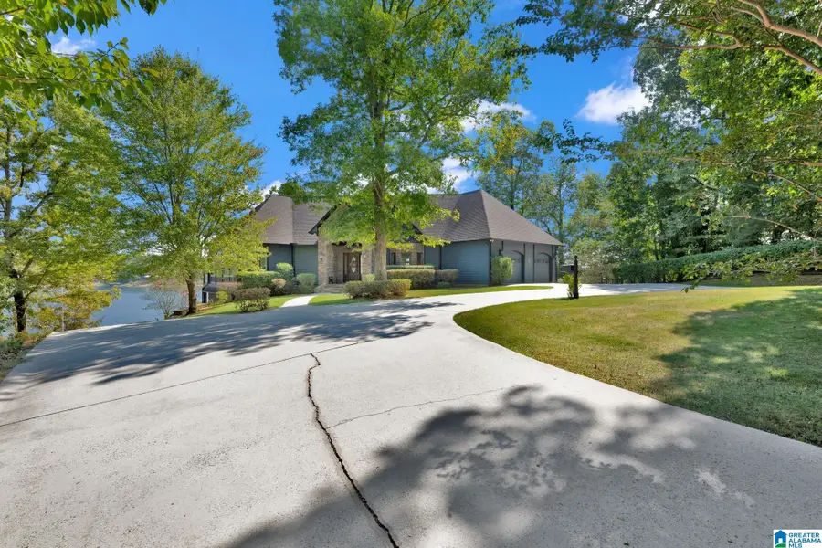 340 LAKE SHORE AVENUE, Jasper, AL 35503 - #3