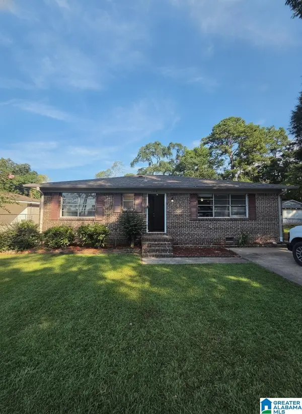 1010 26TH AVENUE N, Hueytown, AL 35023