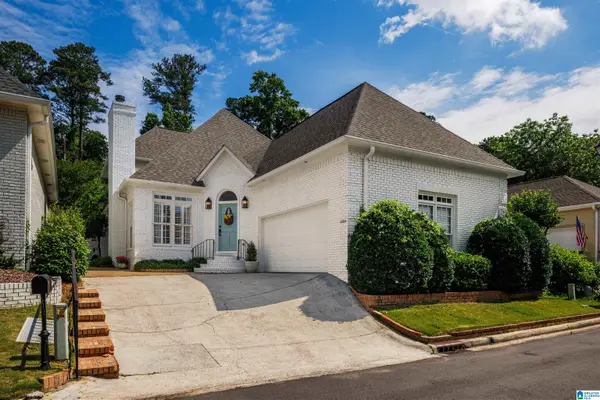 3136 WELLINGTON PARKWAY, Vestavia hills, AL 35243