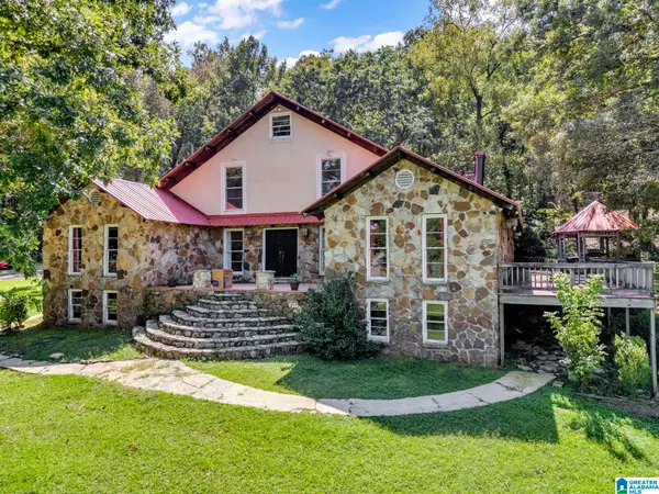 1730 VALLEY TRAIL, Warrior, AL 35180