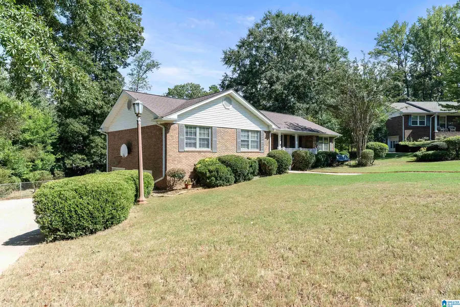609 DUNMORE CIRCLE, Hoover, AL 35226 - #2