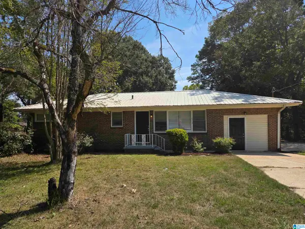 1513 29TH AVENUE N, Hueytown, AL 35023