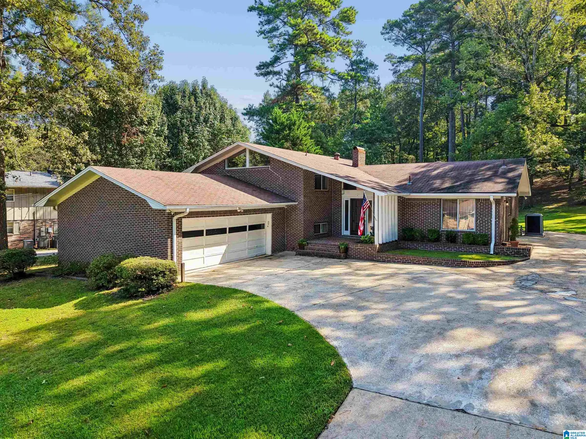 923 PINEHAVEN DRIVE, Hueytown, AL 35023 - #1