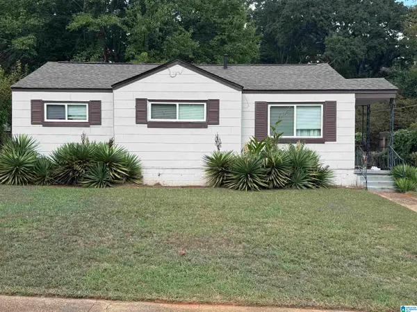 925 GARYWOOD PLACE, Hueytown, AL 35023