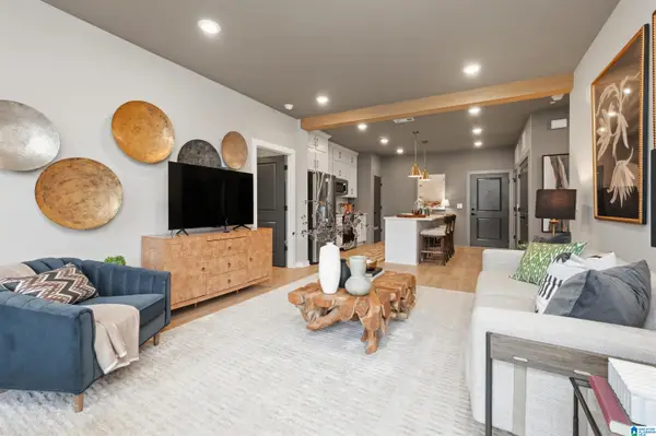 1801 WILLIAMETTE TRACE, Hoover, AL 35244