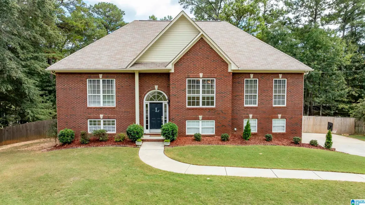 144 WOODBURY DRIVE, Sterrett, AL 35147 - #1