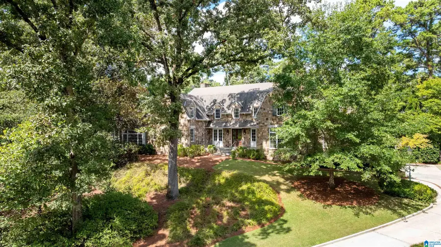 3832 FOREST GLEN DRIVE, Mountain Brook, AL 35213 - #2