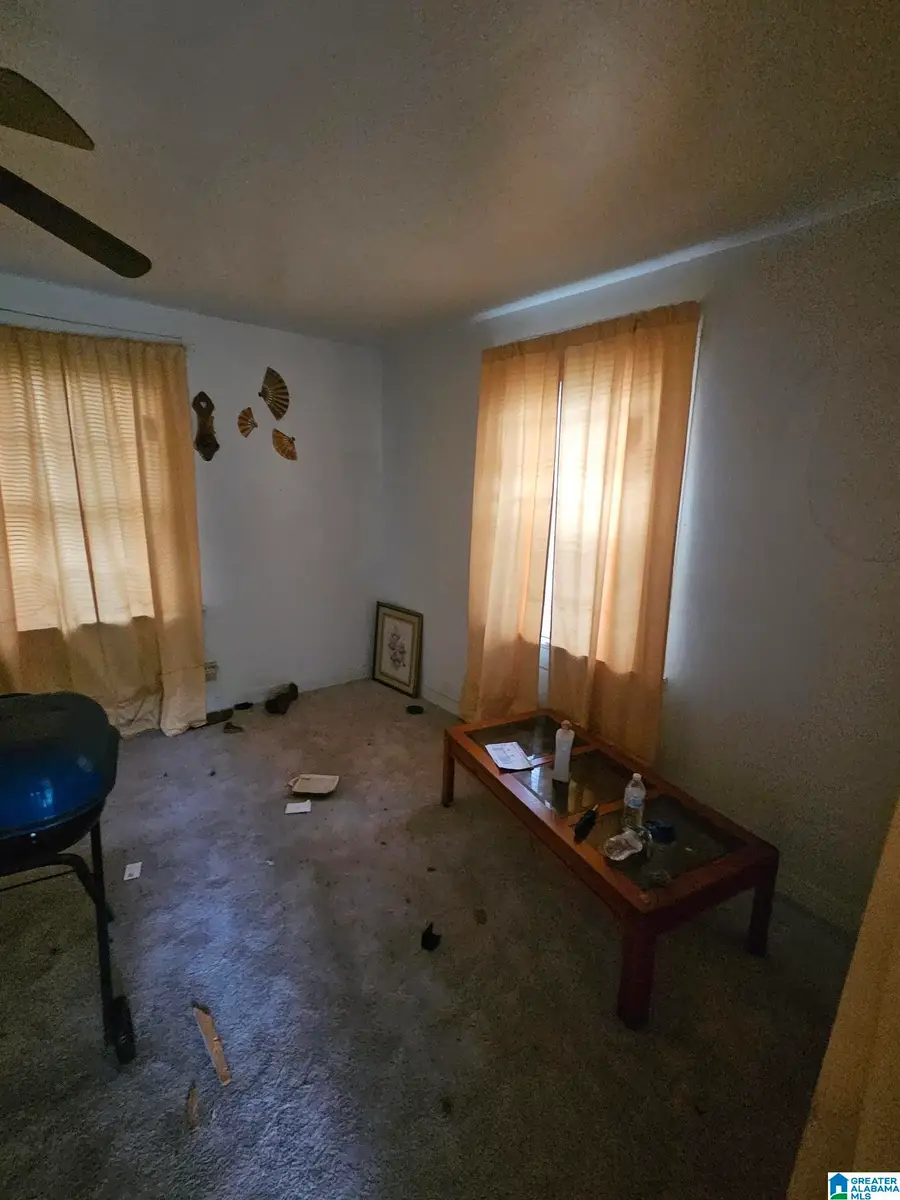 201 37TH AVENUE W, Birmingham, AL 35207 - #3
