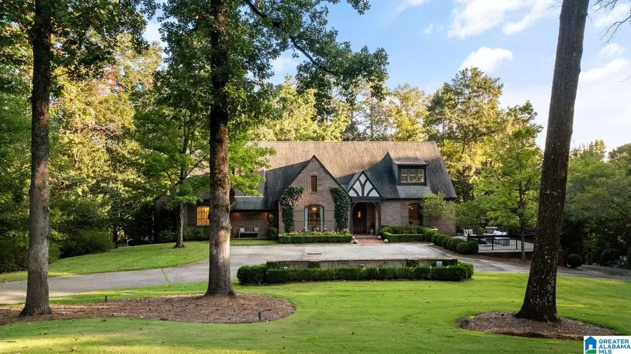 3901 FOREST GLEN DRIVE, Mountain Brook, AL 35213 - #3