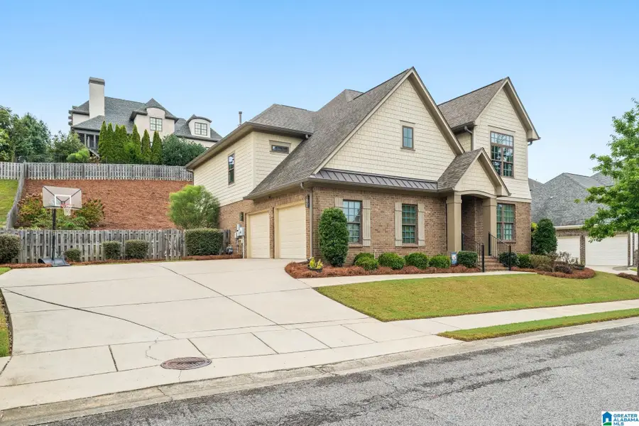 4852 HERITAGE HILLS WAY, Vestavia Hills, AL 35242 - #3