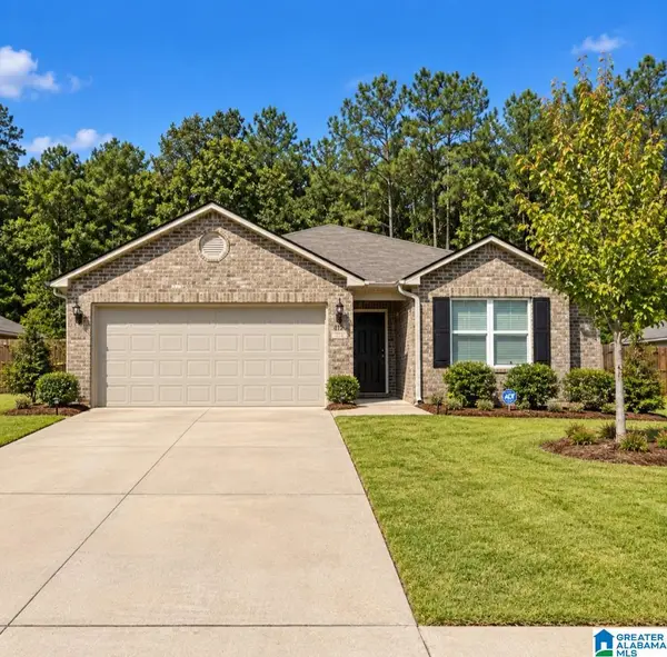 212 BRIARFIELD LANE, Calera, AL 35040