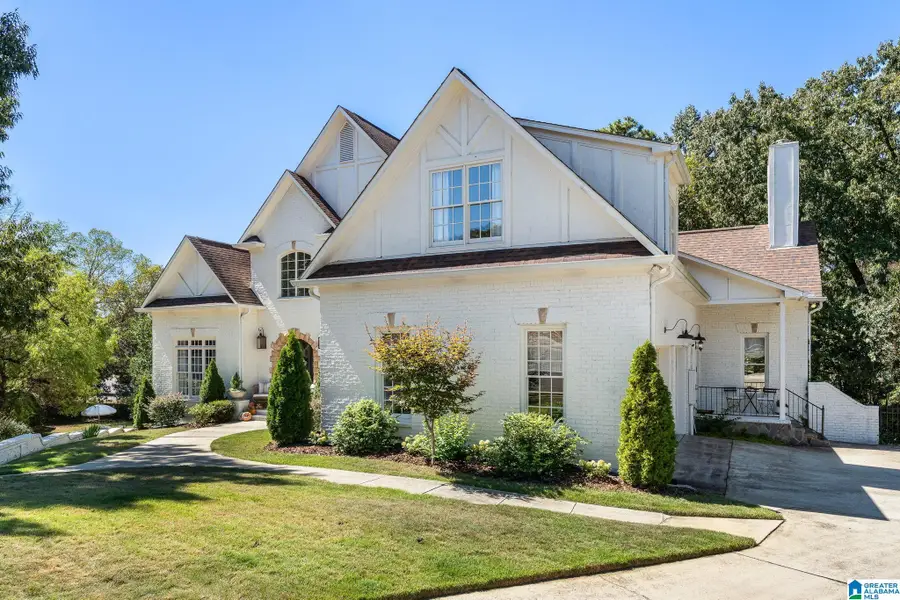 2301 LONGLEAF WAY, Vestavia Hills, AL 35243 - #2