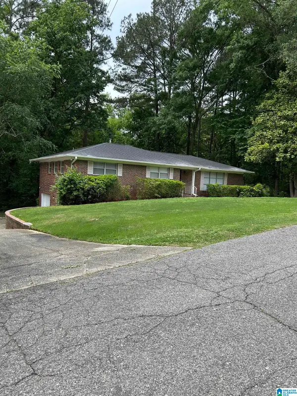 531 TINKER STREET, Hueytown, AL 35023