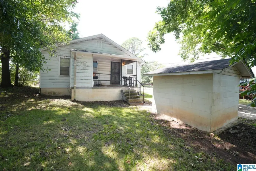 423 11TH STREET S, Bessemer, AL 35020 - #3