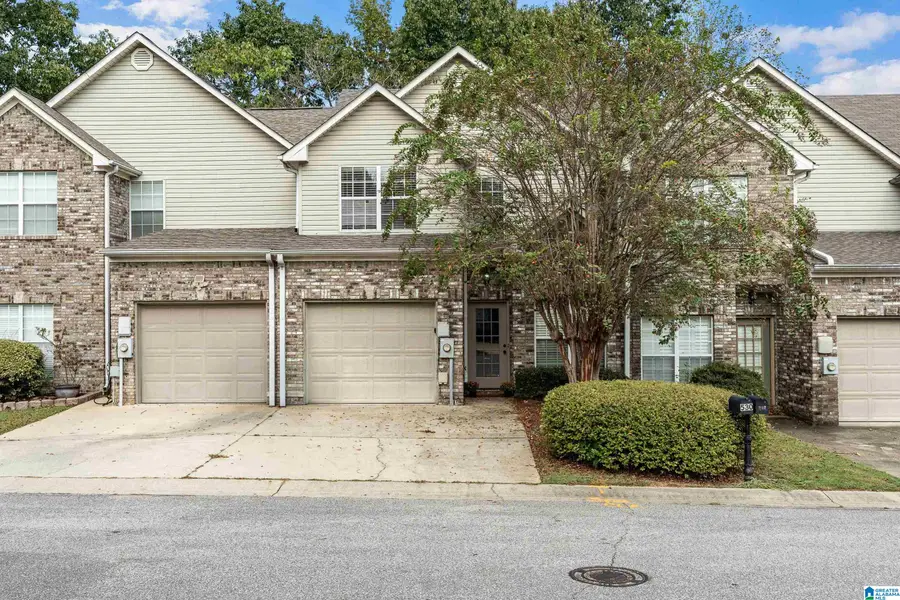 530 HACKBERRY RIDGE COVE, Birmingham, AL 35226 - #2
