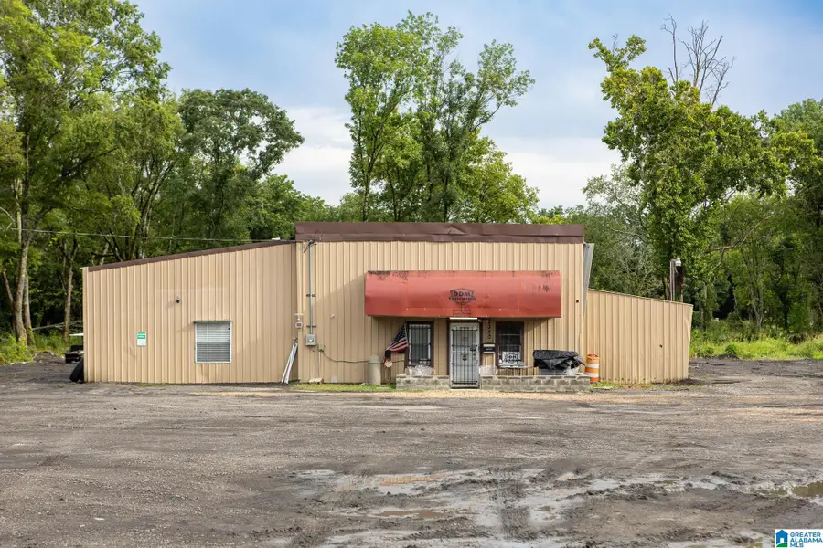 2350 3RD AVENUE, Jasper, AL 35501 - #2