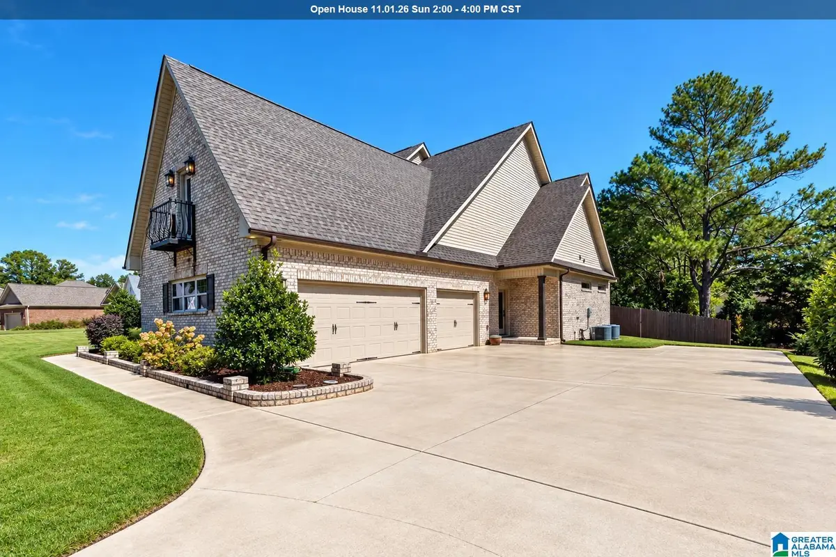 2055 EDINBURGH DRIVE SW, Huntsville, AL 35803 - #1