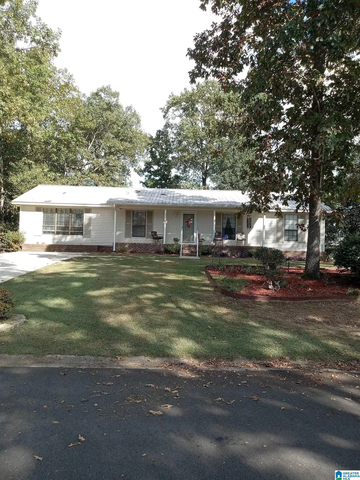 220 HUNTINGRIDGE DRIVE, Cropwell, AL 35054 - #1