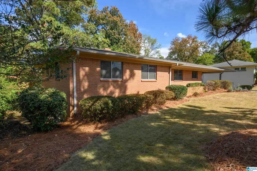 1808 INDIAN HILL ROAD, Vestavia Hills, AL 35216 - #3