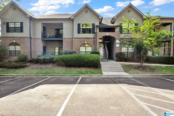 312 STERLING OAKS DRIVE, Hoover, AL 35244