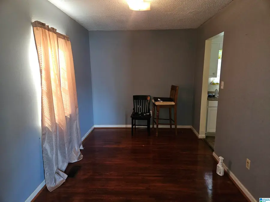 2400 33RD STREET SW, Birmingham, AL 35221 - #2