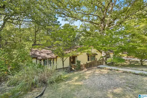 2012 WOODSORREL DRIVE, Birmingham, AL 35244