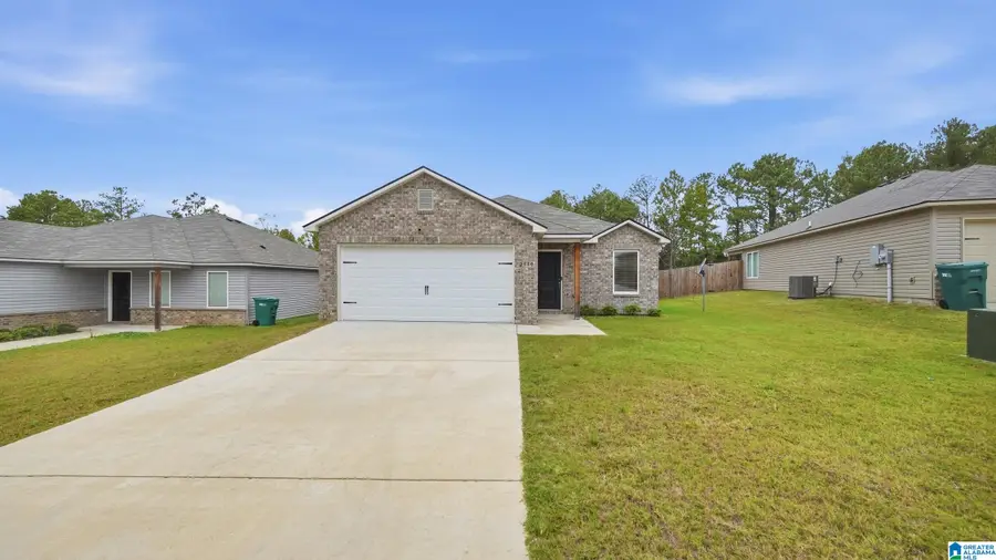 2130 W W MIDDLEBROOKE CROSSING, Odenville, AL 35120 - #2