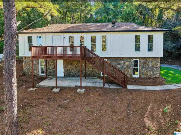 1705 WOODVIEW CIRCLE, Pelham, AL 35124
