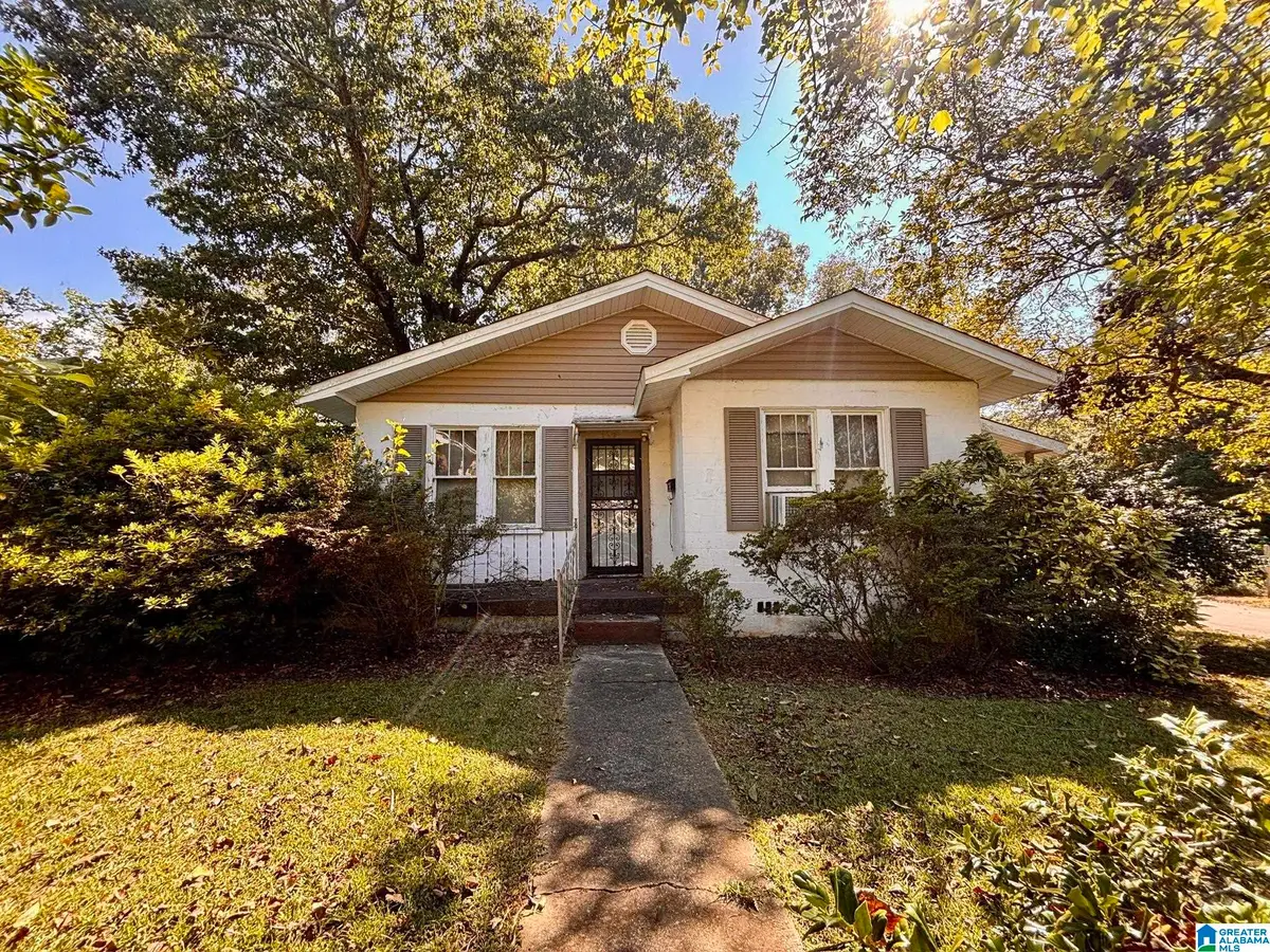1009 8TH AVENUE, Midfield, AL 35228 - #1
