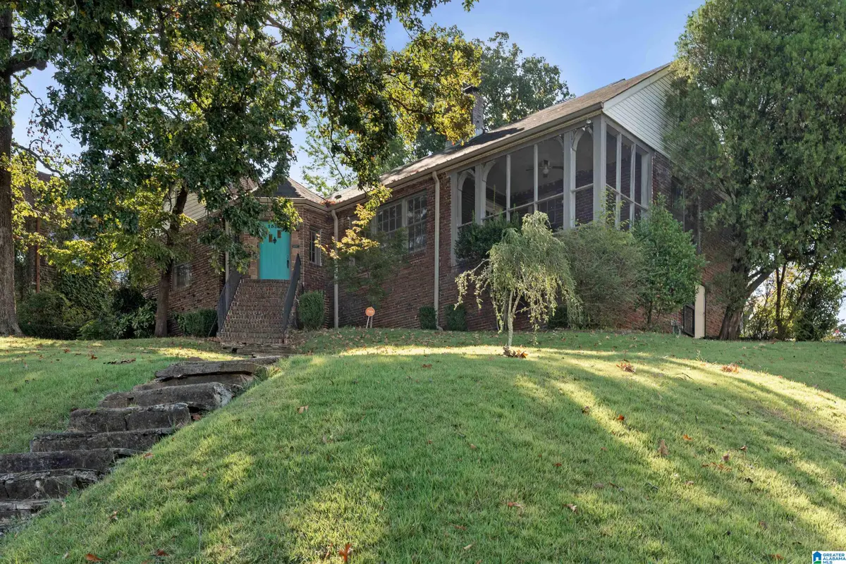 1555 8TH AVENUE W, Birmingham, AL 35208 - #1