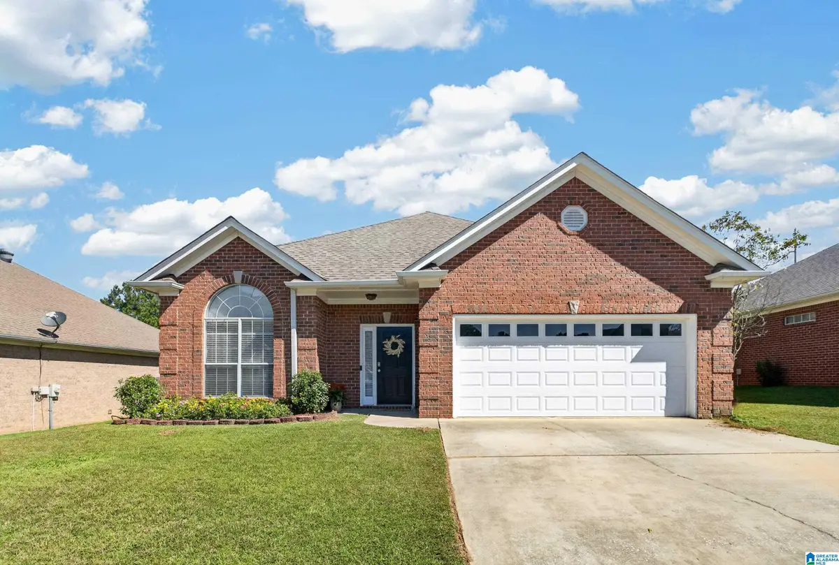 484 DAVENTRY CIRCLE, Calera, AL 35040 - #1