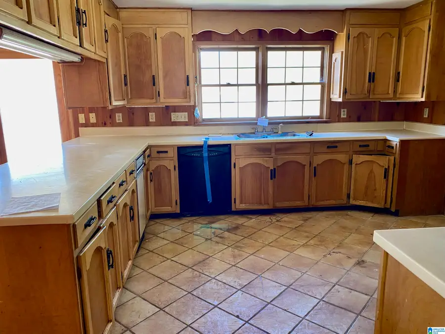 315 1ST STREET N, Carbon Hill, AL 35549 - #3