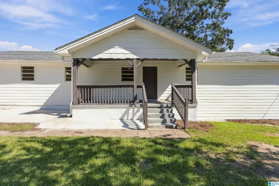 69 3RD STREET NW, Graysville, AL 35073 - #2