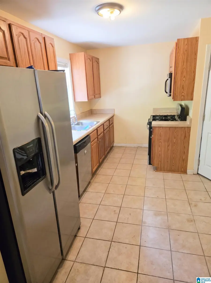 2349 3RD PLACE NW, Center Point, AL 35215 - #2