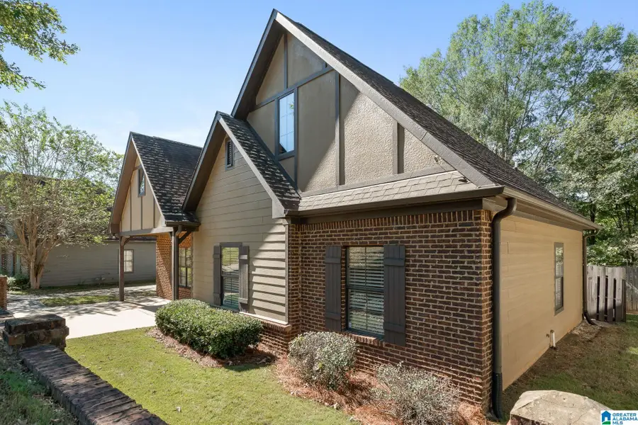 160 EAGLE COVE DRIVE, Pelham, AL 35124 - #3
