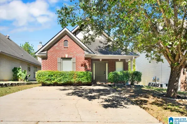 3166 PINECREEK LOOP, Bessemer, AL 35022