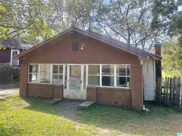 3210 AVENUE B, Bessemer, AL 35020