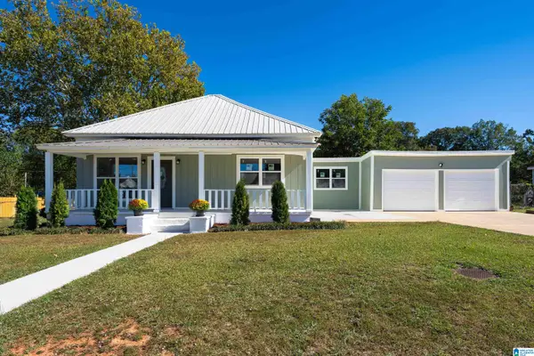 925 DARTMOUTH COURT, Bessemer, AL 35020