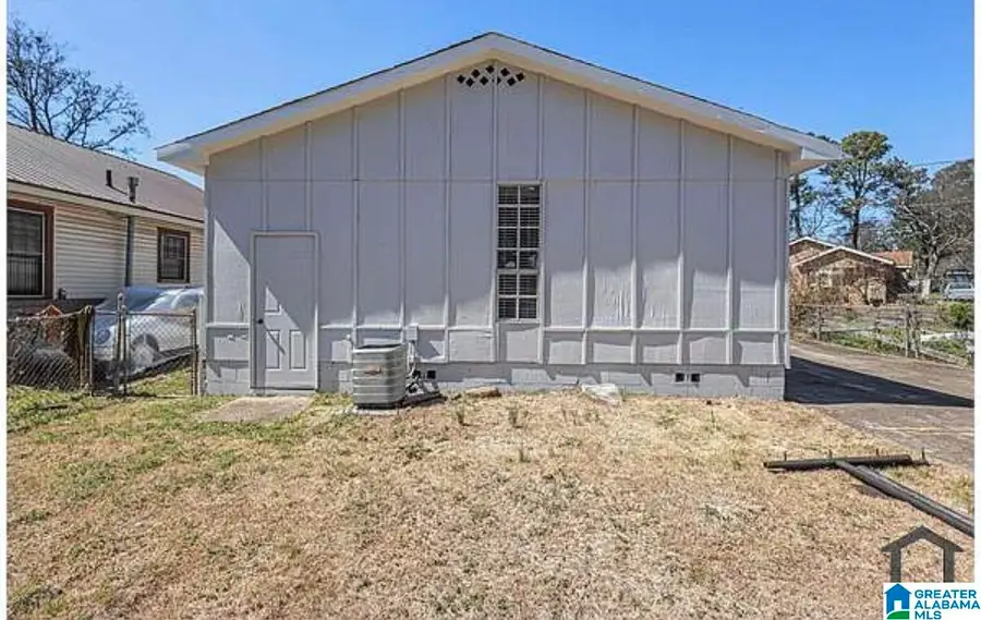 2201 BEULAH AVENUE SW, Birmingham, AL 35211 - #2