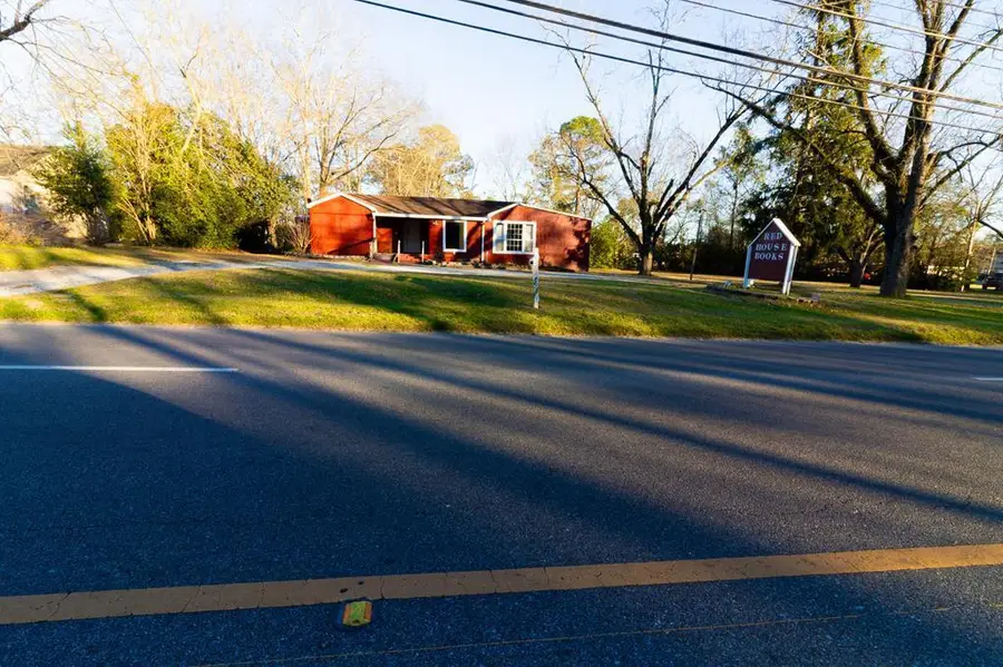 2013 S Oates, Dothan, AL 09073 - Image #3