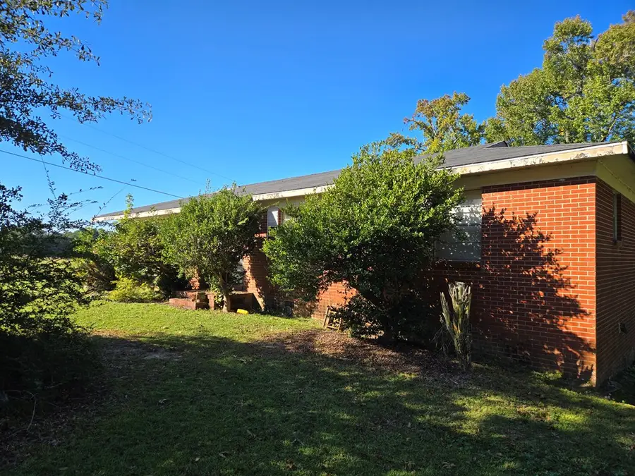 1123 Mcardle, Kinsey, AL 36303 - Image #2