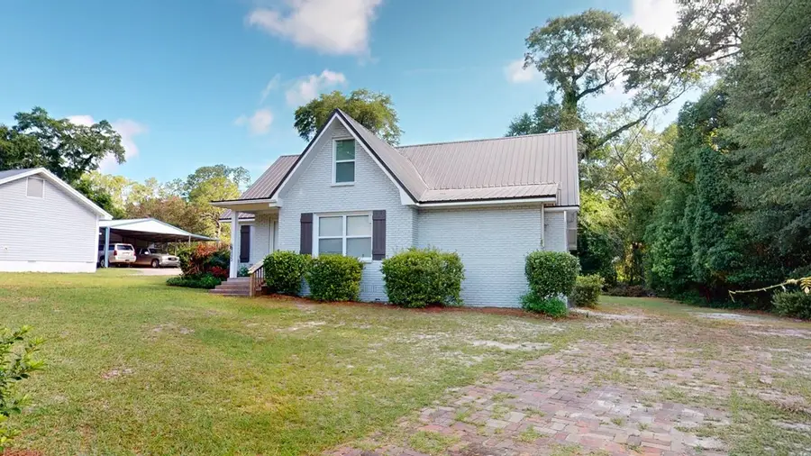 105 E Register Street, Geneva, AL 36340 - Image #3