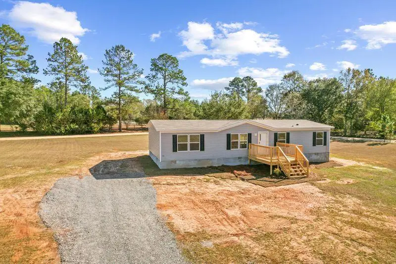 8225 S County Rd 55, Cottonwood, AL 36320 - Image #1