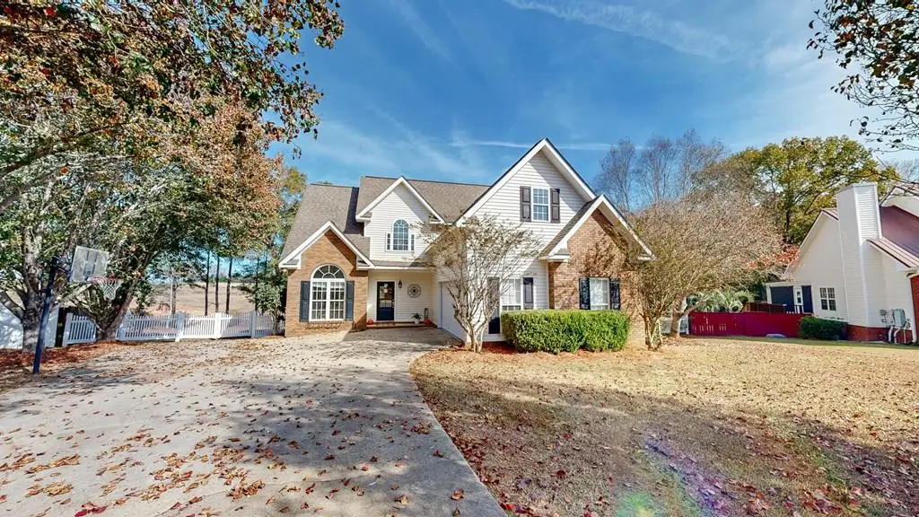 127 Lake Lane, Headland, AL 36345 - Image #1