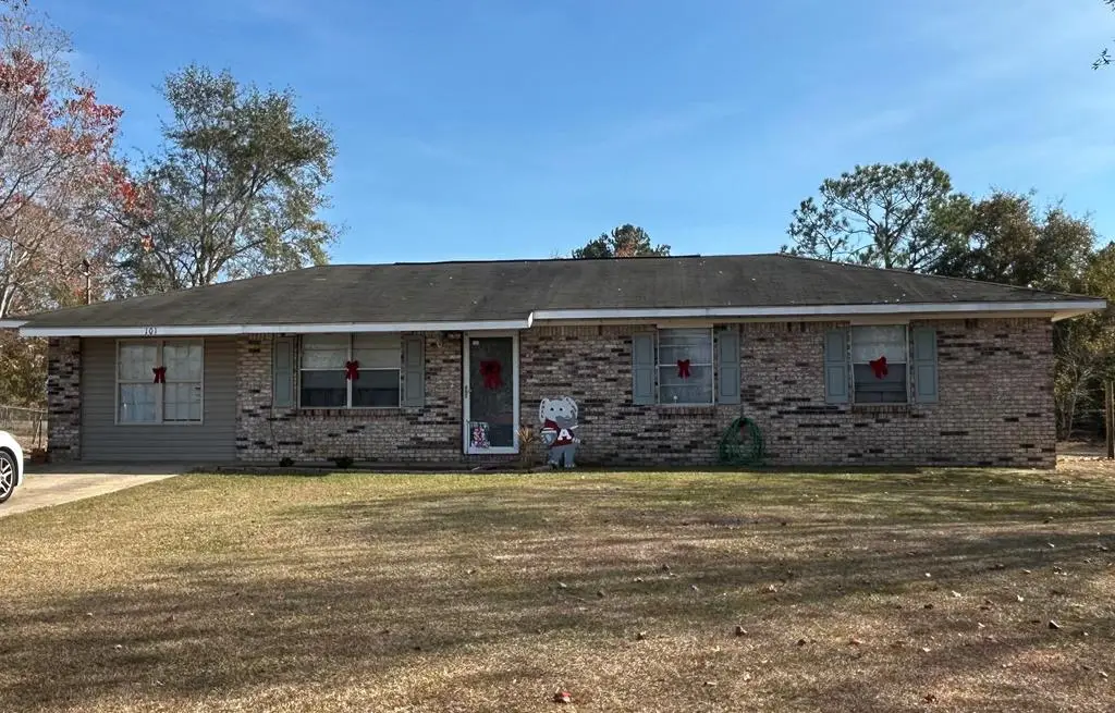 101 Katie, Cowarts, AL 36321 - Image #1