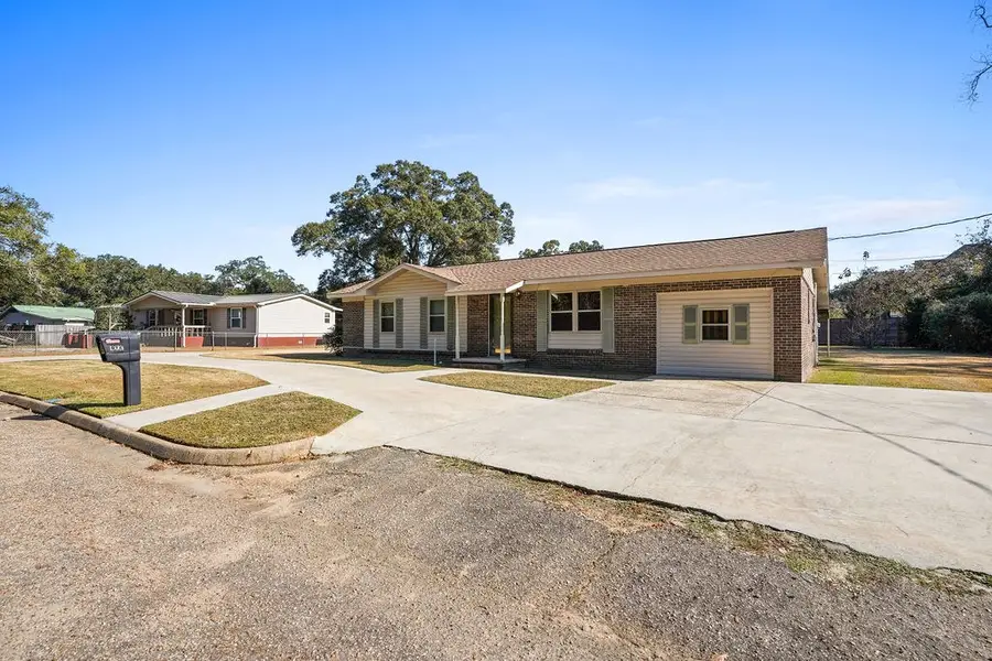 209 S Greenwood St., Geneva, AL 36340 - Image #2