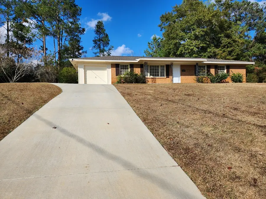 338 Parker Hills Dr, Ozark, AL 36360 - Image #2